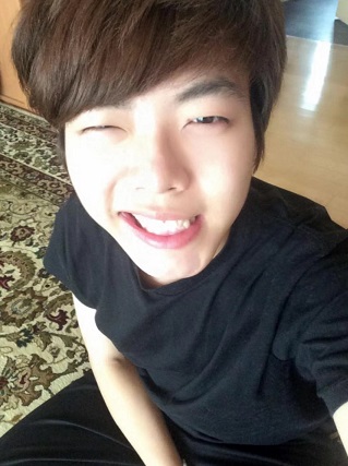 강지욱 
